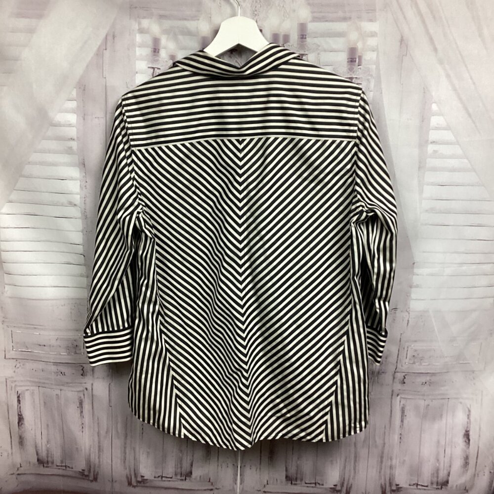 Foxcroft Striped Button Down 3/4 Sleeve Shirt Fitted 10 - Picture 7 of 9